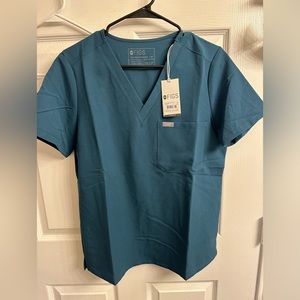 FIGS women's  Catarina™ - One-Pocket Scrub Top - M / Caribbean Blue
